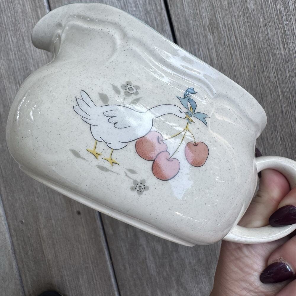 Vintage International China MARMALADE Gravy Boat Geese #8868 Stoneware Cottage